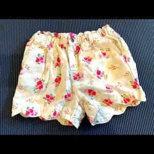 GAP Toddler girls floral shorts - size 4